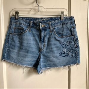 Universal Thread High Rise Shortie Jean Shorts